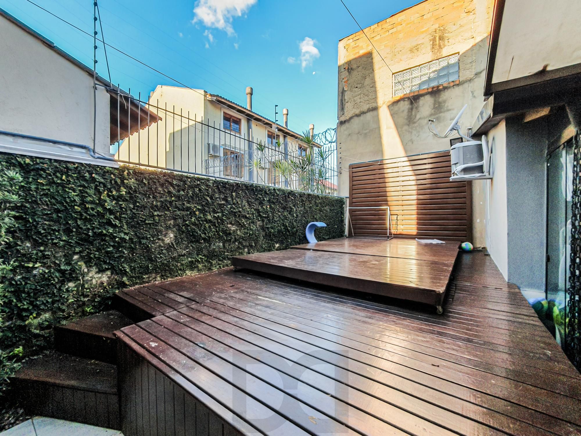 Casa térrea no bairro Hípica, com 5 dormitório(s), e 5 banheiros, à venda. — foto 46