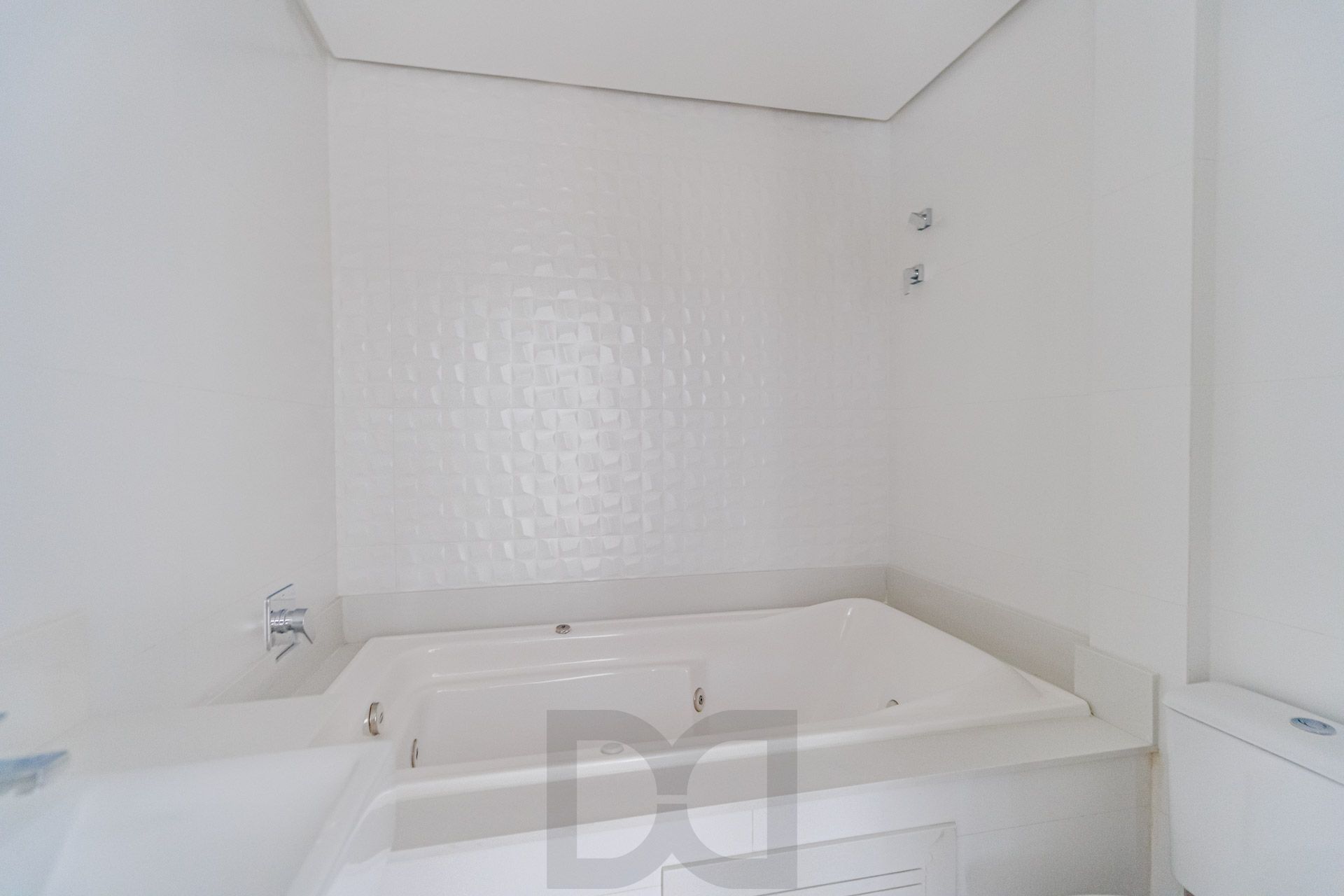 Apartamento - 3 dormitórios, sendo 3 suites, 4 vagas - Vila Assunção — foto 31