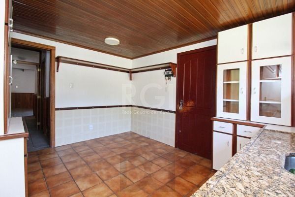 Casa em Porto Alegre, no bairro Ipanema, com 3 dormitório(s), e 3 banheiros, à venda. — foto 17