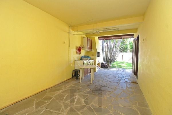 Casa em Porto Alegre, no bairro Ipanema, com 3 dormitório(s), e 3 banheiros, à venda. — foto 34