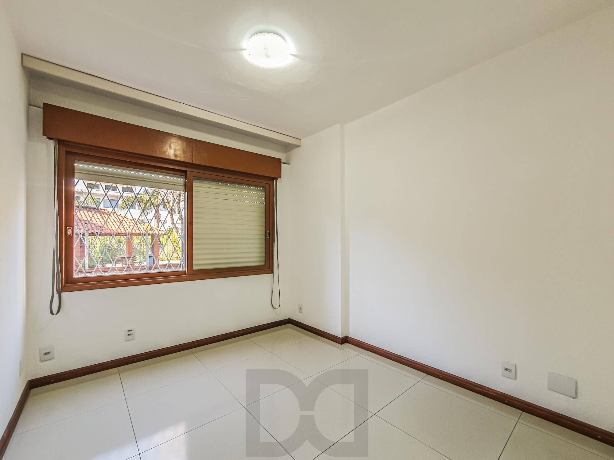 Belo apartamento de 1 quarto, localizado na Avenida da Cavalhada, — foto 11