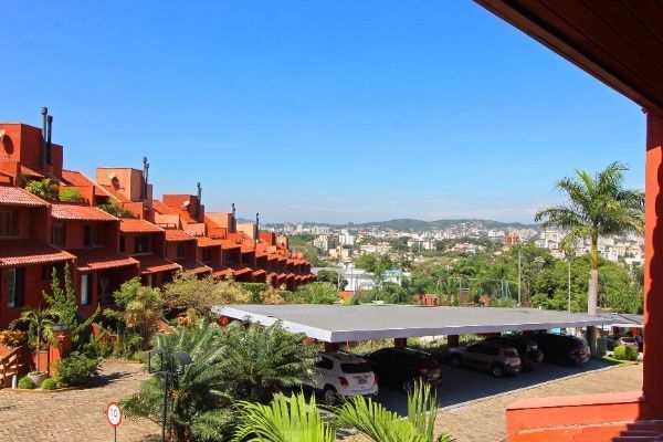 Casa Condominio em Porto Alegre, no bairro Cristal, com 4 dormitório(s), e 4 banheiros, à venda. — foto 47