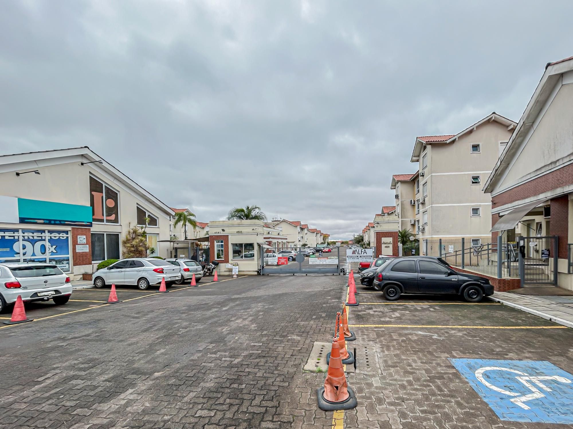 Excelente apartamento 03 dormitórios com vaga de estacionamento e semi-mobiliado — foto 2