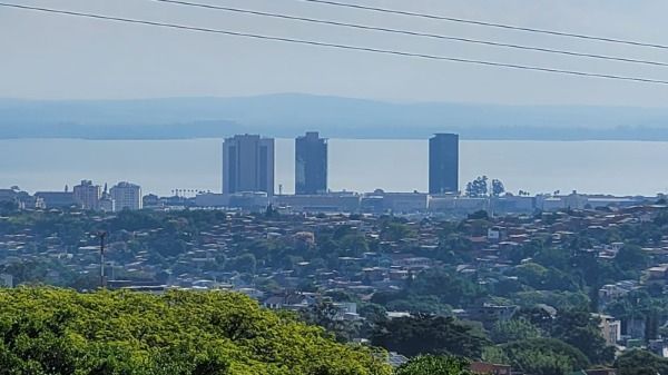 Casa em Porto Alegre, no bairro Teresópolis, com 2 dormitório(s), e 2 banheiros, à venda. — foto 4