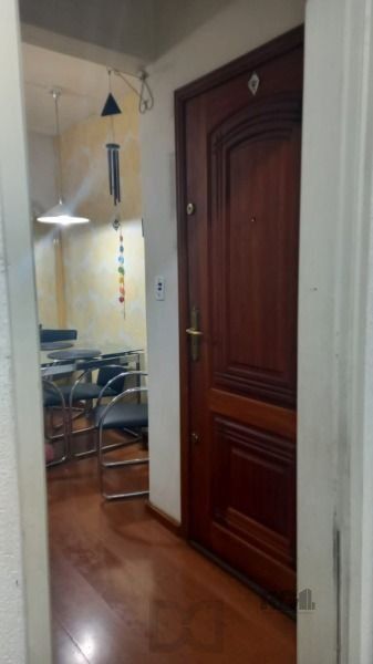 Apartamento em Porto Alegre, no bairro Cristal, com 1 dormitório(s), e 1 banheiros, à venda. — foto 8