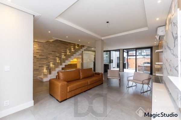 Casa 3 dormitórios, com 175m2 no Lagos de Nova Ipanema — foto 1