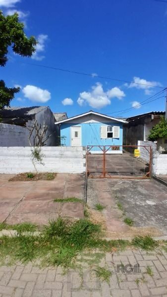 Casa em Porto Alegre, no bairro Restinga, com 2 dormitório(s), e 2 banheiros, à venda. — foto 1