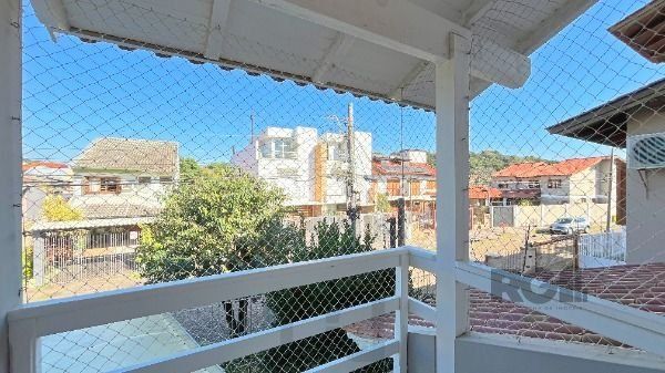 Casa em Porto Alegre, no bairro Espírito Santo, com 3 dormitório(s), e 3 banheiros, à venda. — foto 22