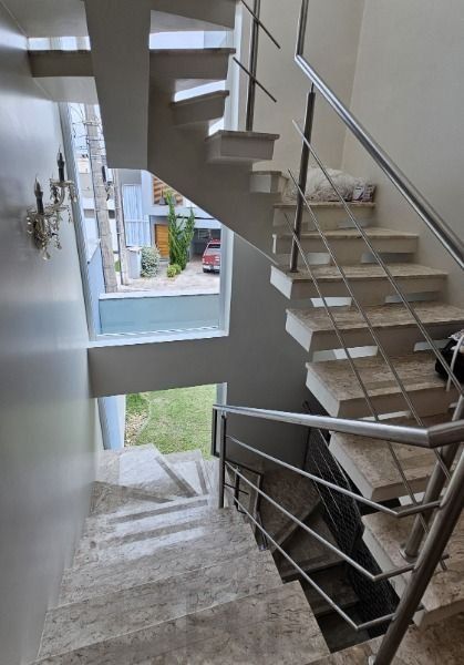 Casa em Porto Alegre, no bairro Hípica, com 3 dormitório(s), e 3 banheiros, à venda. — foto 53