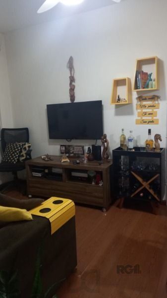 Apartamento em Porto Alegre, no bairro Cristal, com 1 dormitório(s), e 1 banheiros, à venda. — foto 3