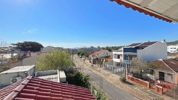 Casa em Porto Alegre, no bairro Espírito Santo, com 3 dormitório(s), e 3 banheiros, à venda. — foto 33