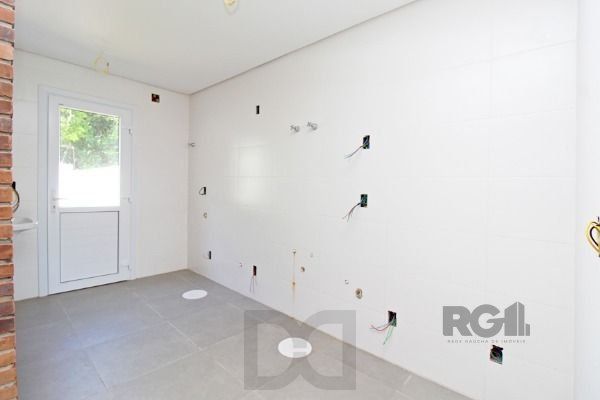 Sobrado para Venda - 100m², 3 dormitórios, sendo 3 suites, 2 vagas - Portal Do Guarujá — foto 11