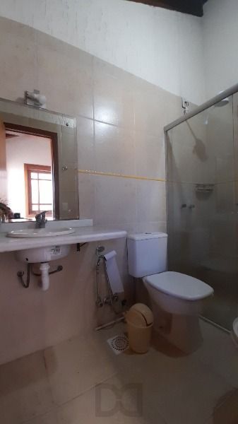 Casa em Porto Alegre, no bairro Espírito Santo, com 3 dormitório(s), e 3 banheiros, à venda. — foto 25