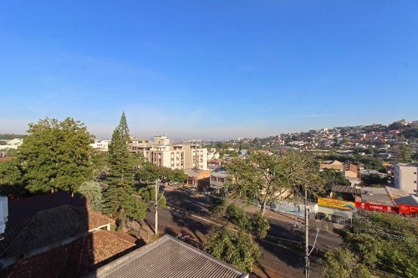 Apartamento em Porto Alegre, no bairro Nonoai, com 3 dormitório(s), com uma suíte e 1 banheiro, à venda. — foto 24