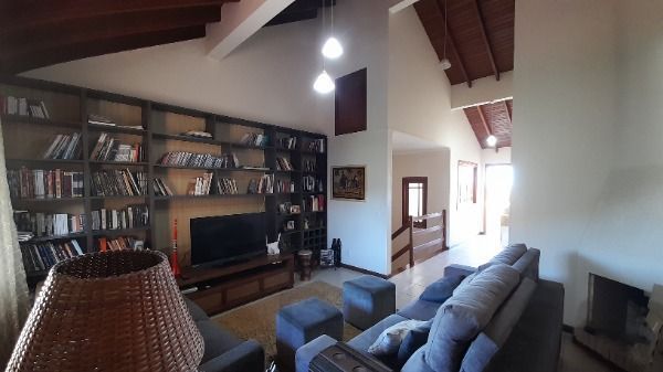 Casa em Porto Alegre, no bairro Espírito Santo, com 3 dormitório(s), e 3 banheiros, à venda. — foto 24