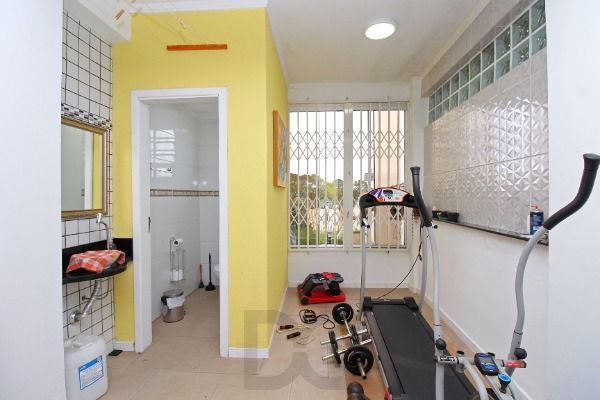 Casa para Venda - 300m², 3 dormitórios, sendo 1 suites, 2 vagas - Ipanema — foto 22