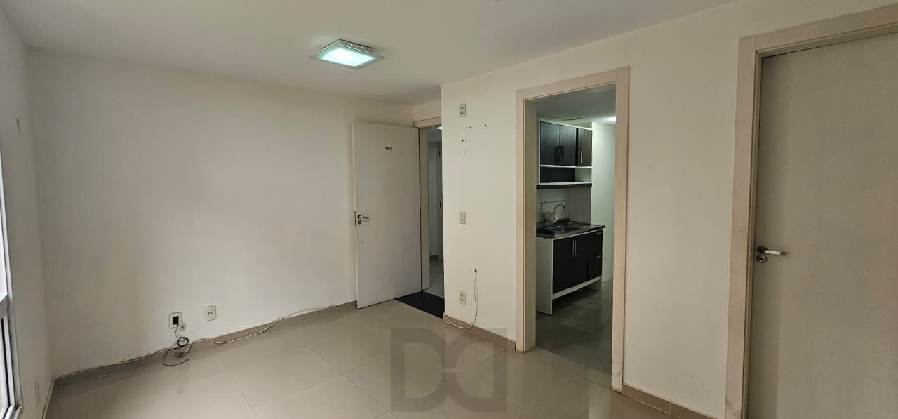 Excelente apartamento térreo 2 dormitórios com vaga de estacionamento — foto 4