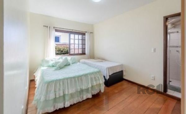 Casa em Porto Alegre, no bairro Aberta dos Morros, com 4 dormitório(s), e 4 banheiros, à venda. — foto 25