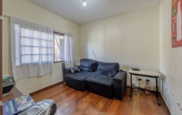 Casa em Porto Alegre, no bairro Aberta dos Morros, com 4 dormitório(s), e 4 banheiros, à venda. — foto 16