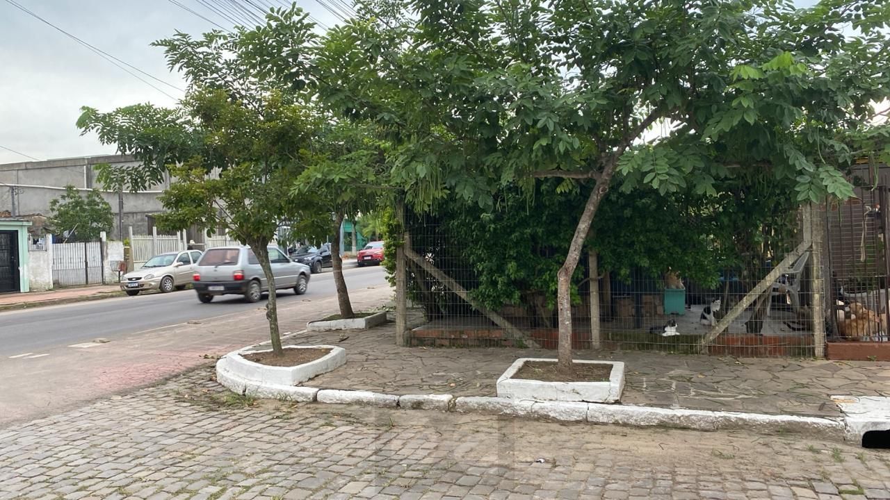 Casa de Esquina à Venda na Restinga – Imóvel Dividido em Duas Residências — foto 33