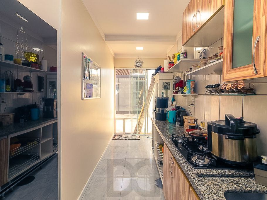 Hípica- Casa 2 dormitórios, mezanino, área gourmet- Venda!! — foto 9