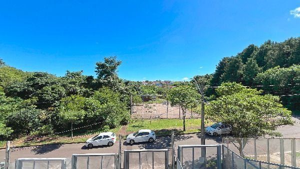 Casa em Porto Alegre, no bairro Guarujá, com 3 dormitório(s), e 3 banheiros, à venda. — foto 36