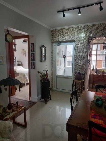 Apartamento em Porto Alegre, no bairro Cavalhada, com 2 dormitório(s), e 2 banheiros, à venda. — foto 3