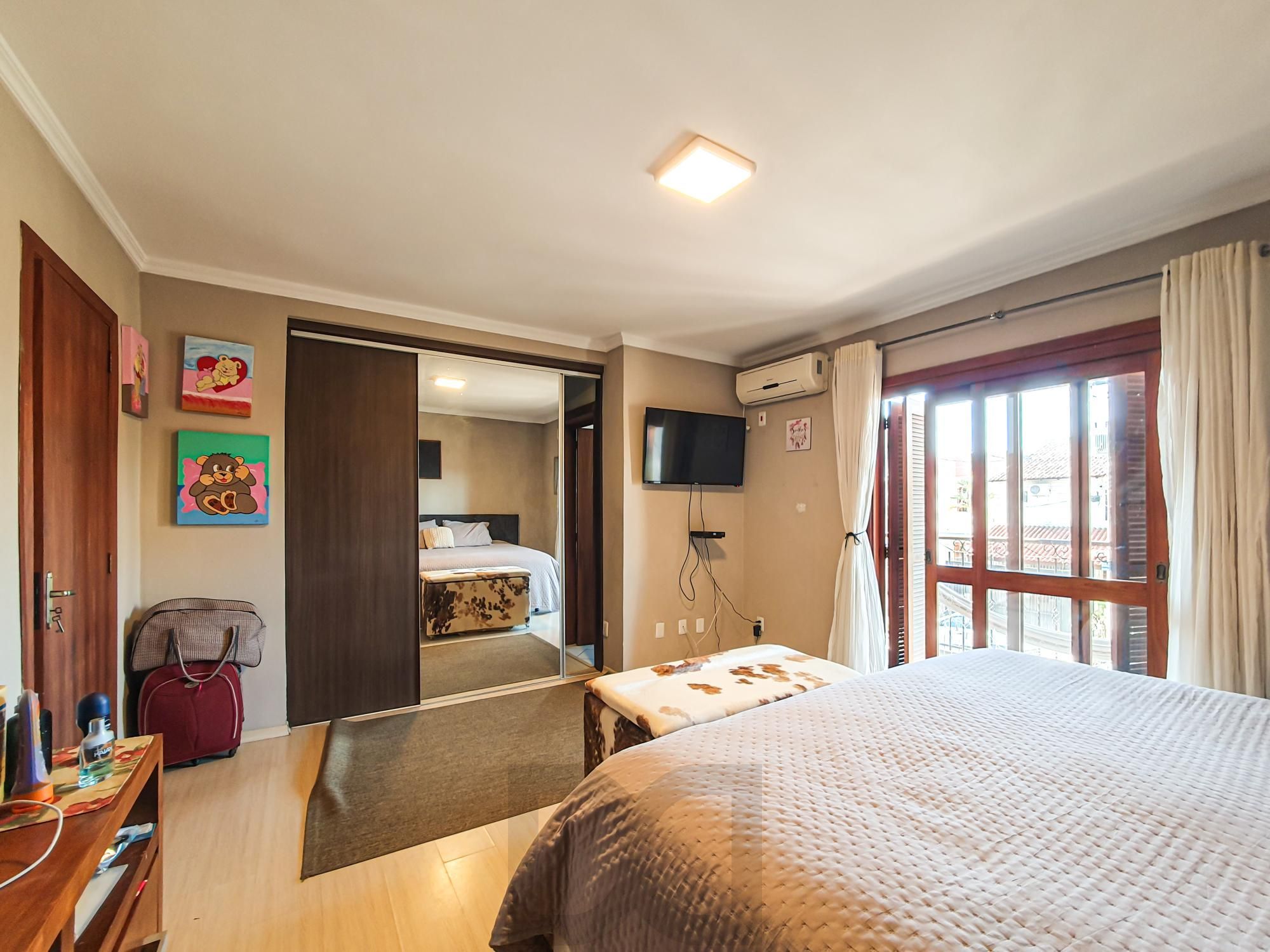 sobrado 3dorm sendo uma suite, piscina, hidro 2 vagas - Hipica — foto 32