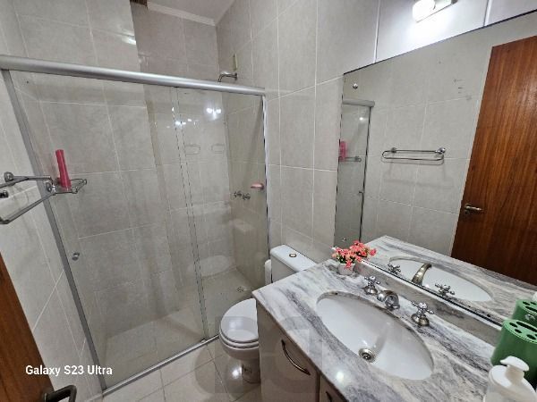 Casa Condominio em Porto Alegre, no bairro Ipanema, com 3 dormitório(s), e 3 banheiros, à venda. — foto 41