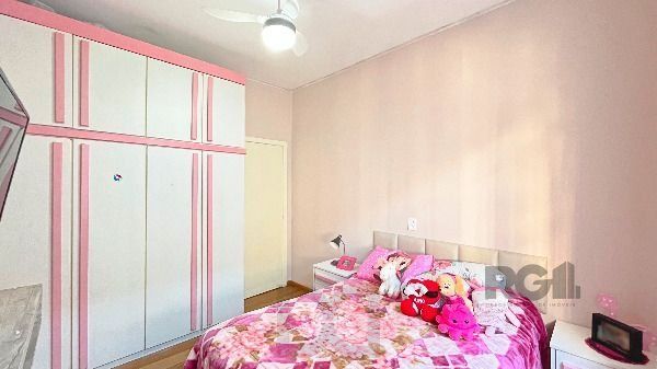 Casa em Porto Alegre, no bairro Medianeira, com 3 dormitório(s), e 3 banheiros, à venda. — foto 21