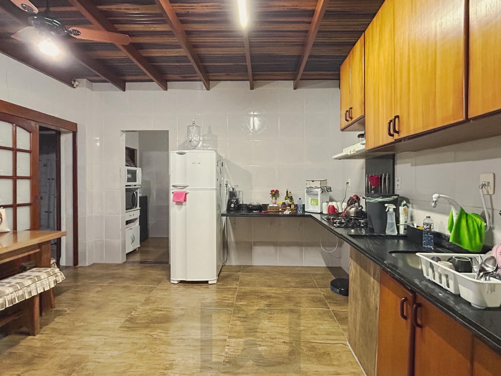 Casa com piscina e com 4 dormitorios no bairro Restinga — foto 13