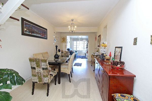Casa em Porto Alegre, no bairro Ipanema, com 3 dormitório(s), e 3 banheiros, à venda. — foto 11