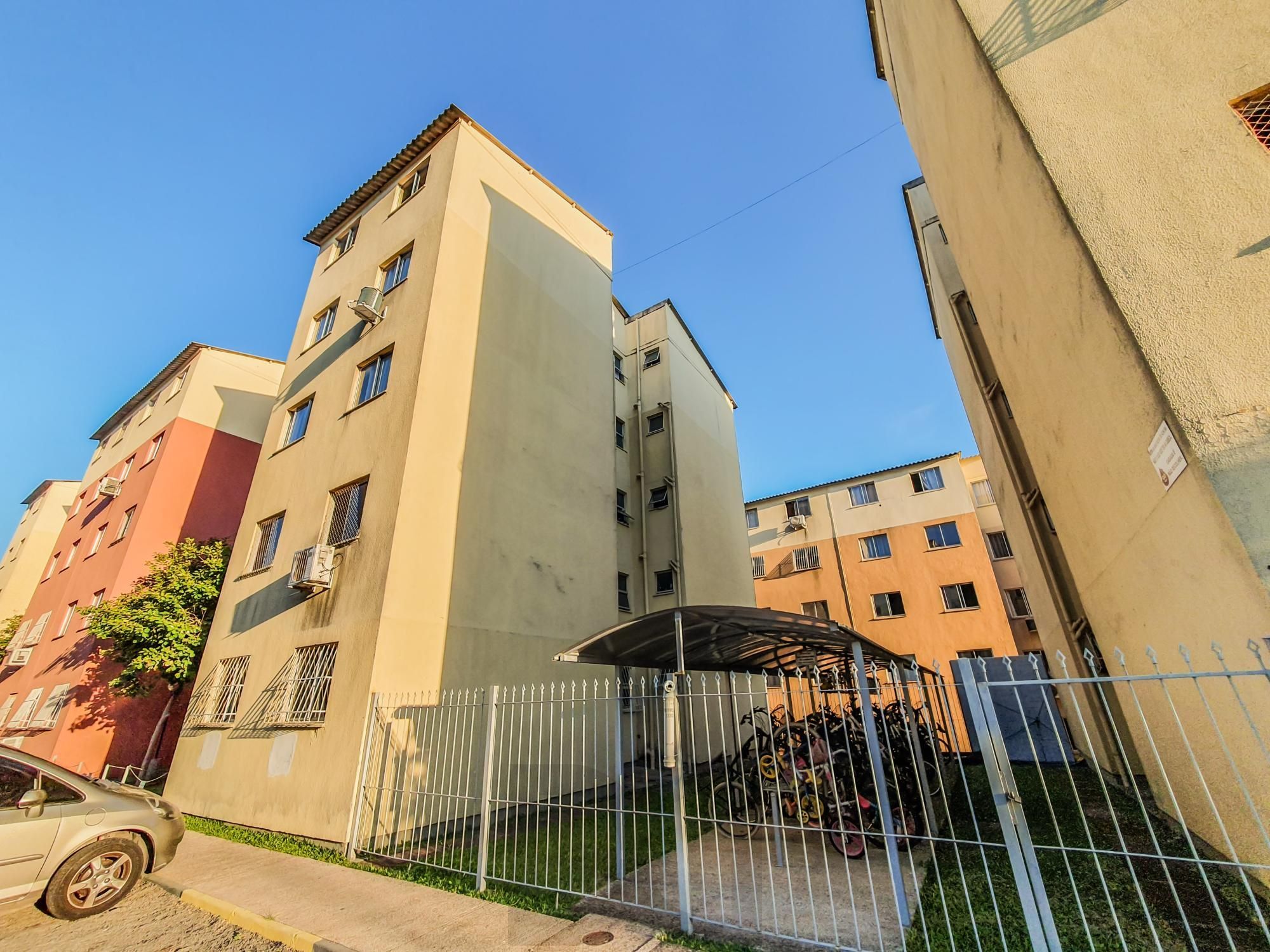 Apartamento de 2 dormitorios no bairro Vila Nova — foto 1