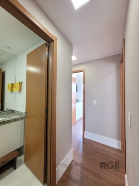 Apartamento em Porto Alegre, no bairro Cavalhada, com 3 dormitório(s), e 3 banheiros, à venda. — foto 16
