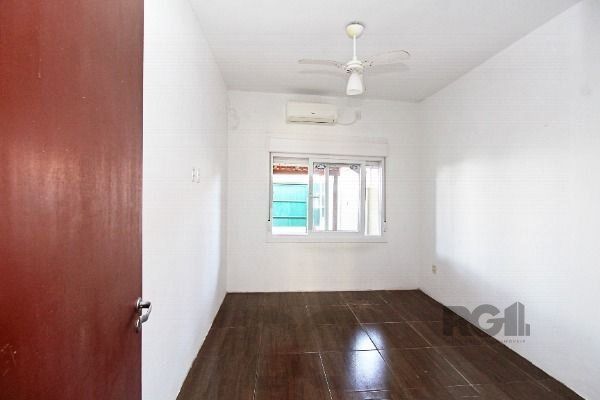 Casa em Porto Alegre, no bairro Aberta dos Morros, com 2 dormitório(s), e 2 banheiros, à venda. — foto 16