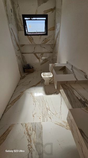 Casa em Porto Alegre, no bairro Ipanema, com 3 dormitório(s), e 3 banheiros, à venda. — foto 22