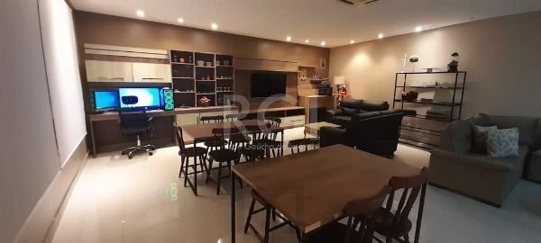 Casa para Venda - 374m², 4 dormitórios, sendo 1 suites, 3 vagas - Guarujá — foto 27