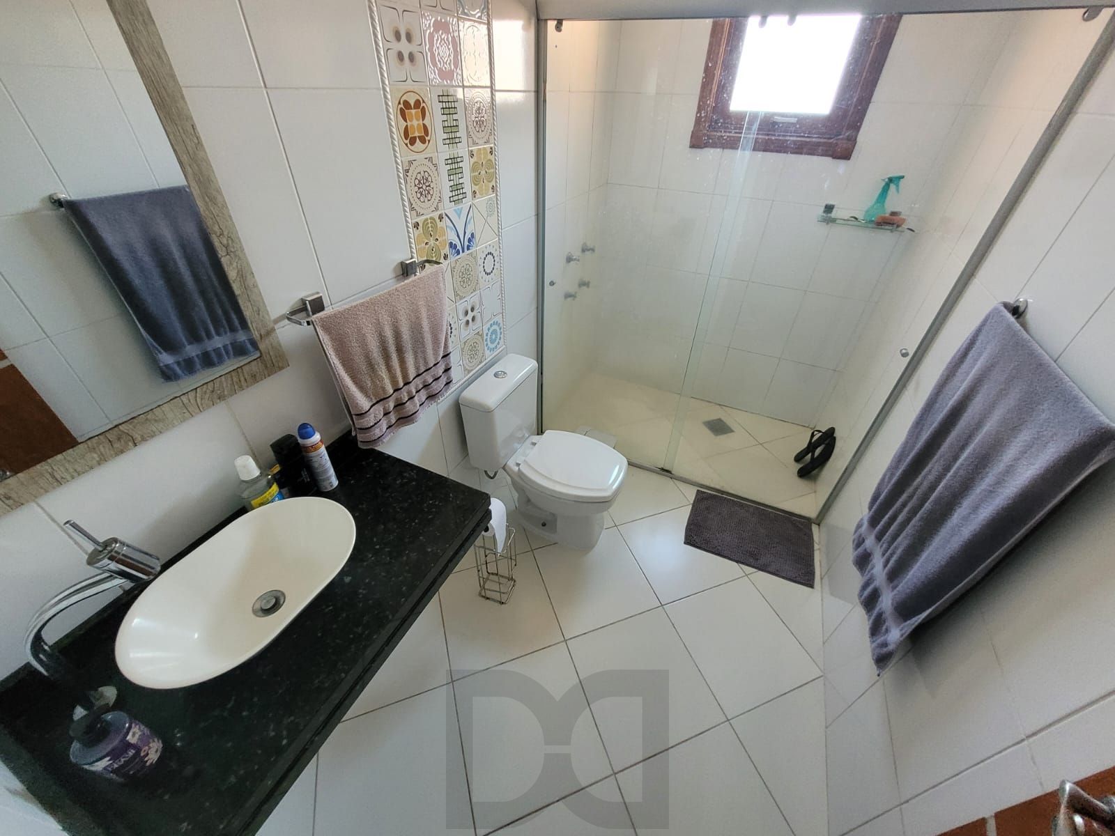 Casa Mobiliada com 3 Dormitórios à Venda — foto 24