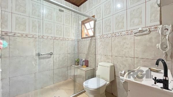 Casa em Porto Alegre, no bairro Lageado, com 3 dormitório(s), e 3 banheiros, à venda. — foto 13