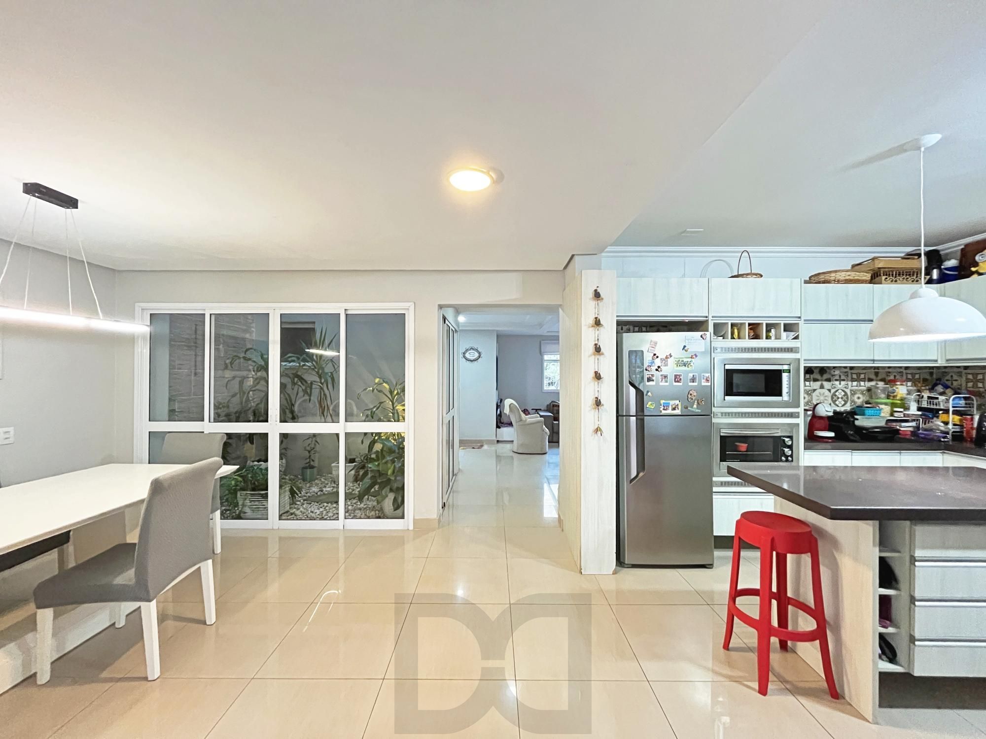 Casa para Venda - 270m², 3 dormitórios, sendo 1 suites, 2 vagas - Guarujá — foto 24