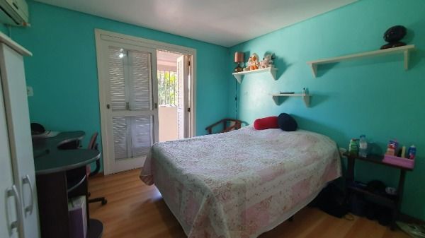 Casa em Porto Alegre, no bairro Espírito Santo, com 4 dormitório(s), e 4 banheiros, à venda. — foto 15