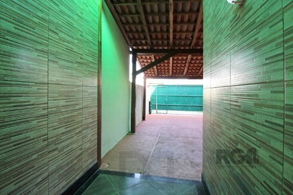 Casa em Porto Alegre, no bairro Aberta dos Morros, com 2 dormitório(s), e 2 banheiros, à venda. — foto 5