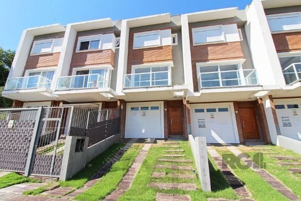 Sobrado para Venda - 100m², 3 dormitórios, sendo 3 suites, 2 vagas - Portal Do Guarujá — foto 1