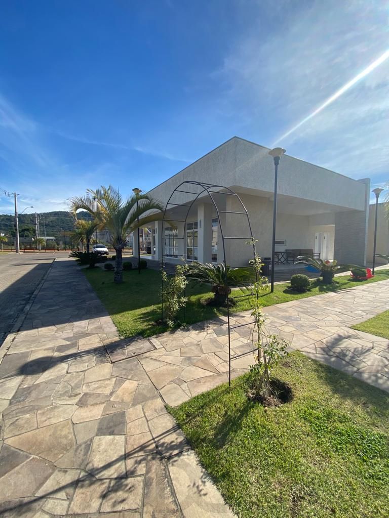 Casa 4 dormitórios( 1 dorm térreo) no Condomínio Villa Amalfi, na zona sul de Porto Alegre. — foto 55