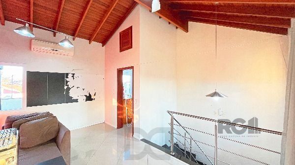 Casa em Porto Alegre, no bairro Hípica, com 3 dormitório(s), e 3 banheiros, à venda. — foto 43