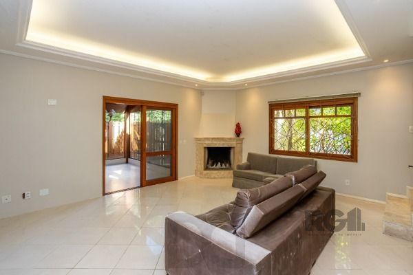Casa Condominio em Porto Alegre, no bairro Jardim Isabel, com 3 dormitório(s), à venda. — foto 2