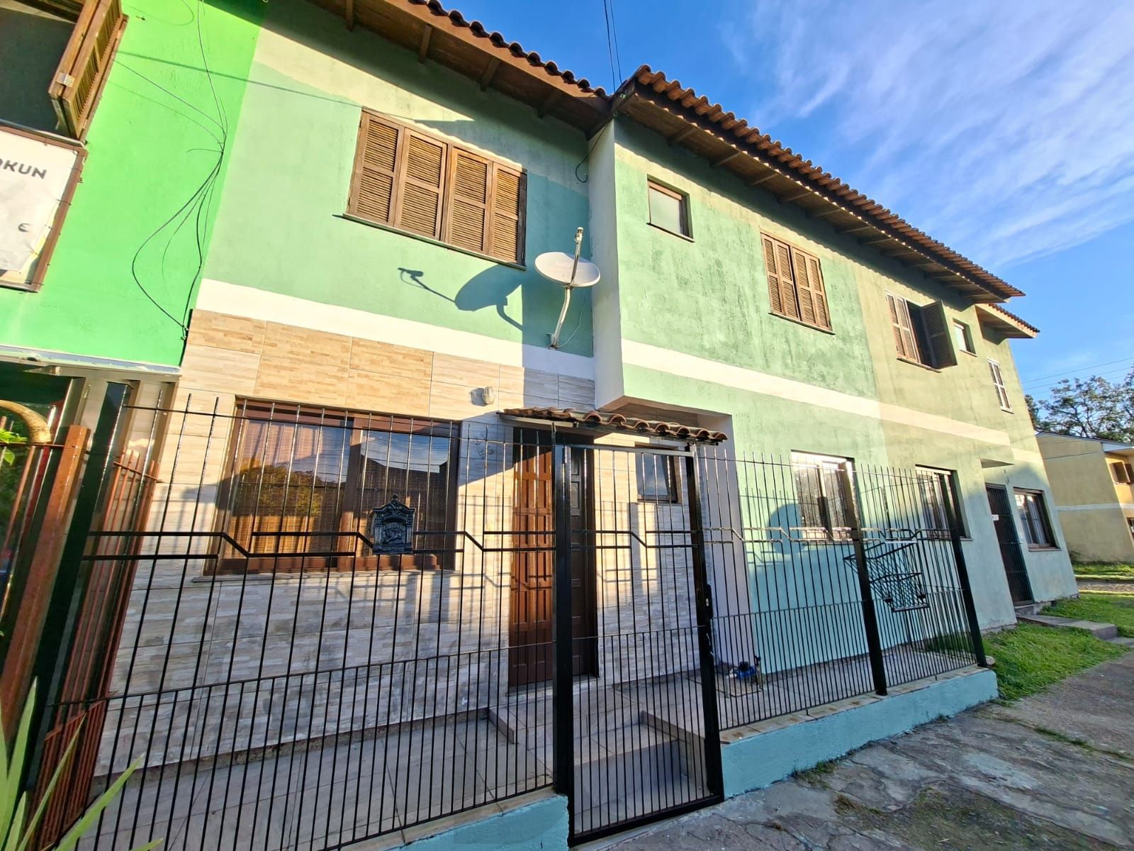 Hípica-Sobrado com 2 Dormitórios e Pátio nos Fundos- Venda!! — foto 30