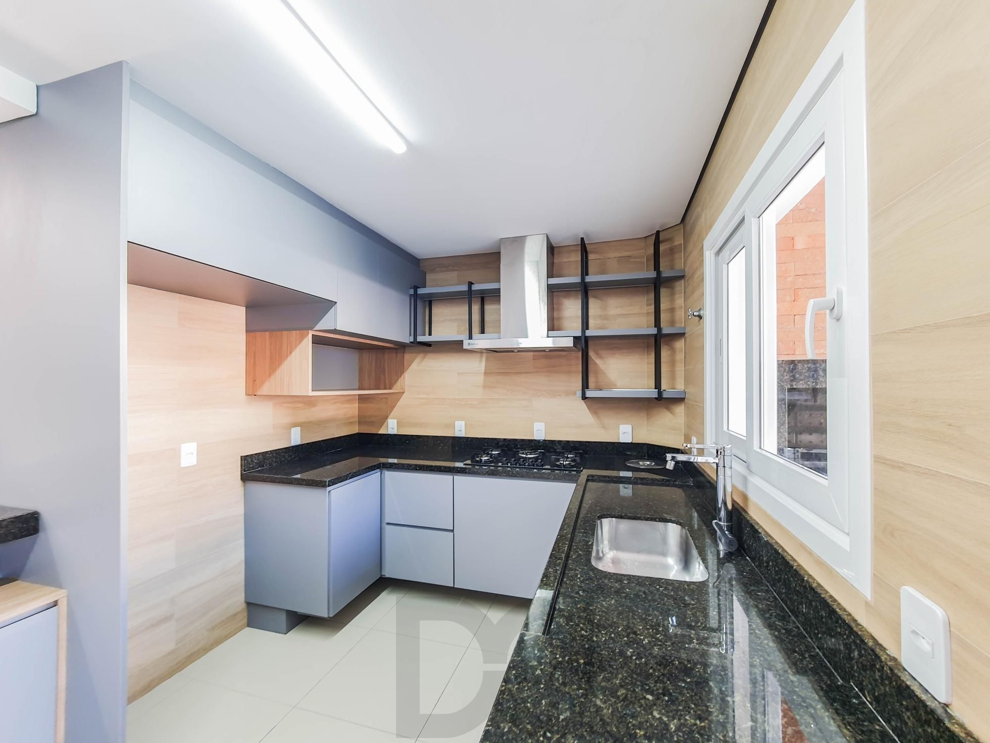 Lindo sobrado com 3 dormitórios, sendo 1 suíte — foto 16