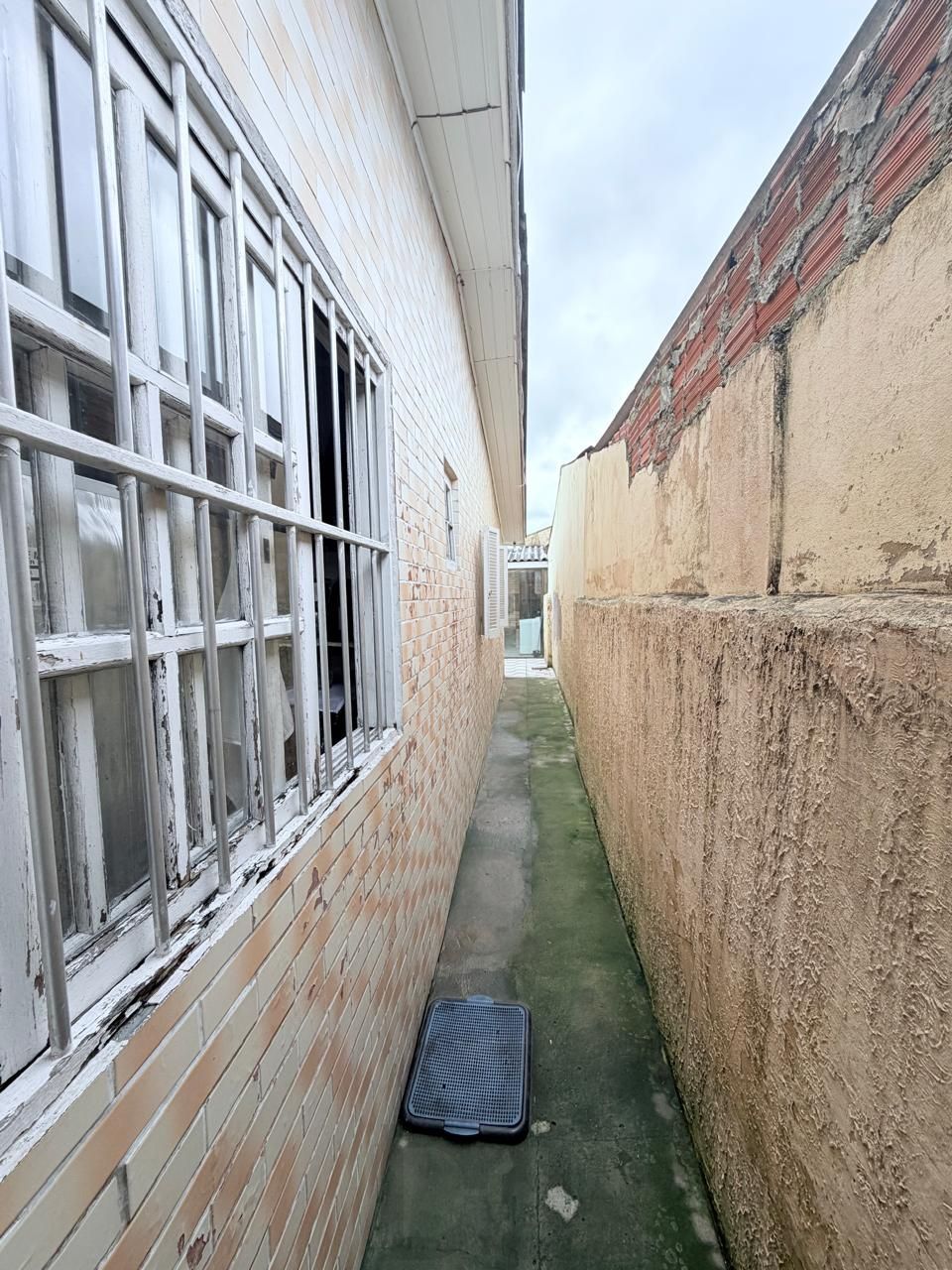 Excelente casa térrea com pátio e salão de festas, em localização privilegiada! — foto 11