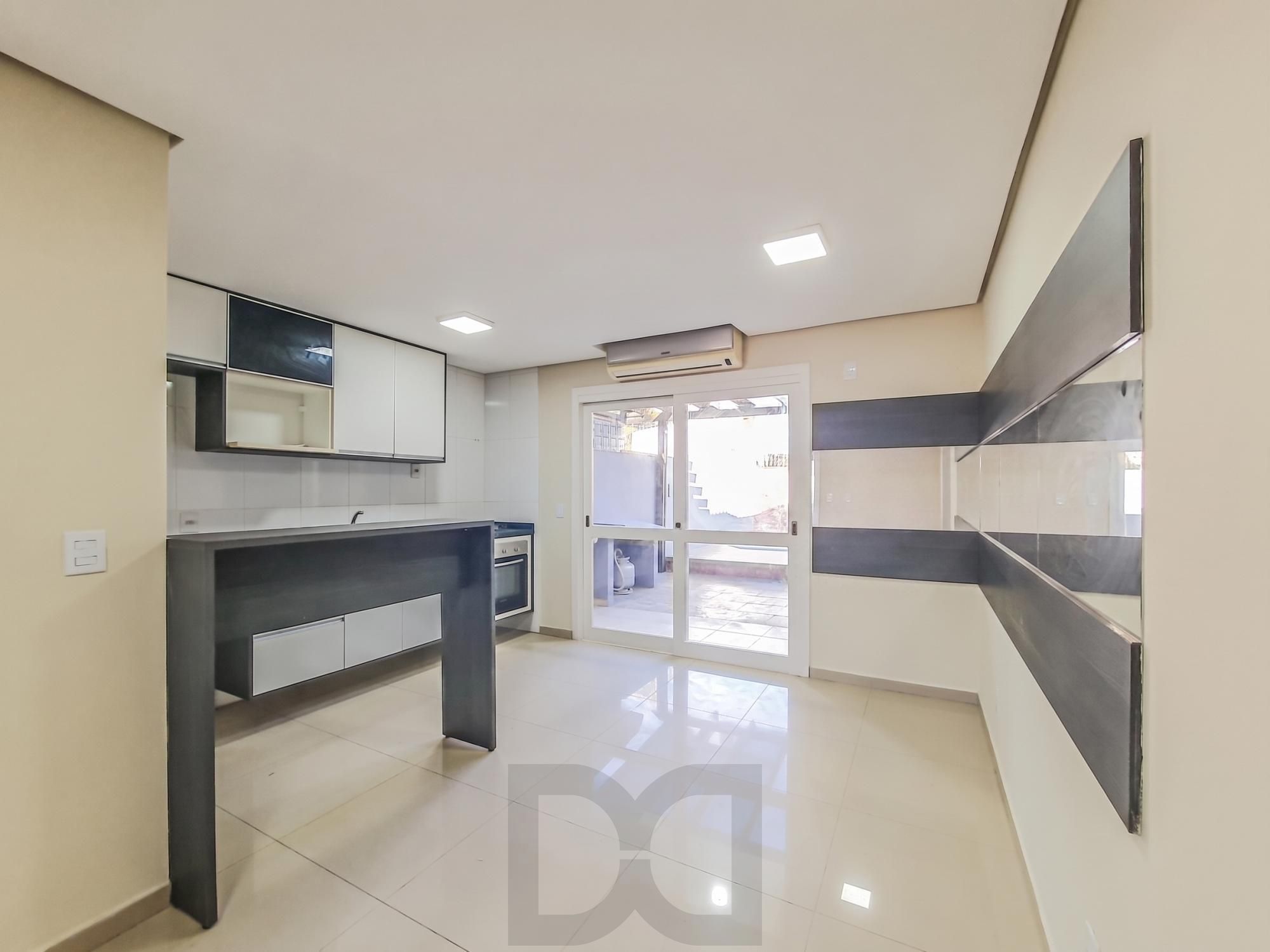 Linda casa com 2 suítes localizada no bairro Hípica, — foto 14